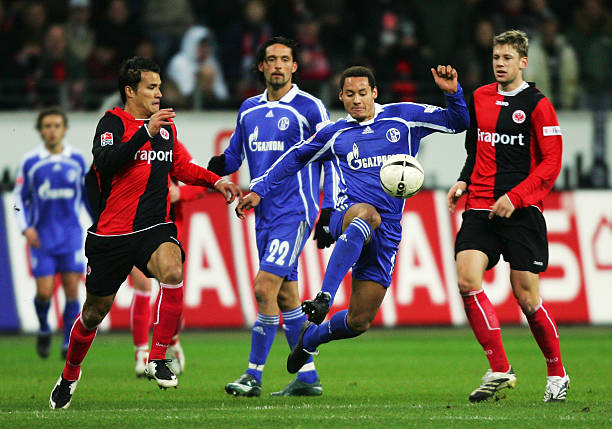 他必须避免 他必须避免